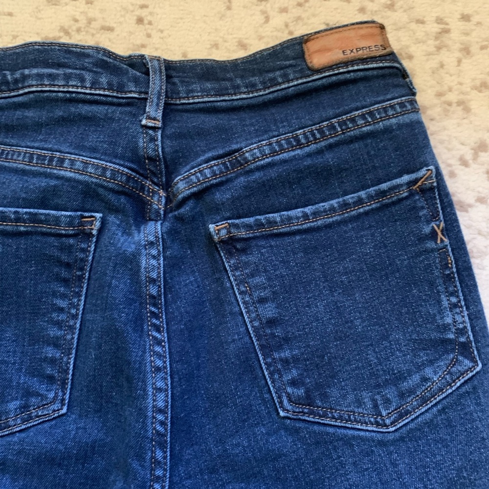 Express Mom Jeans